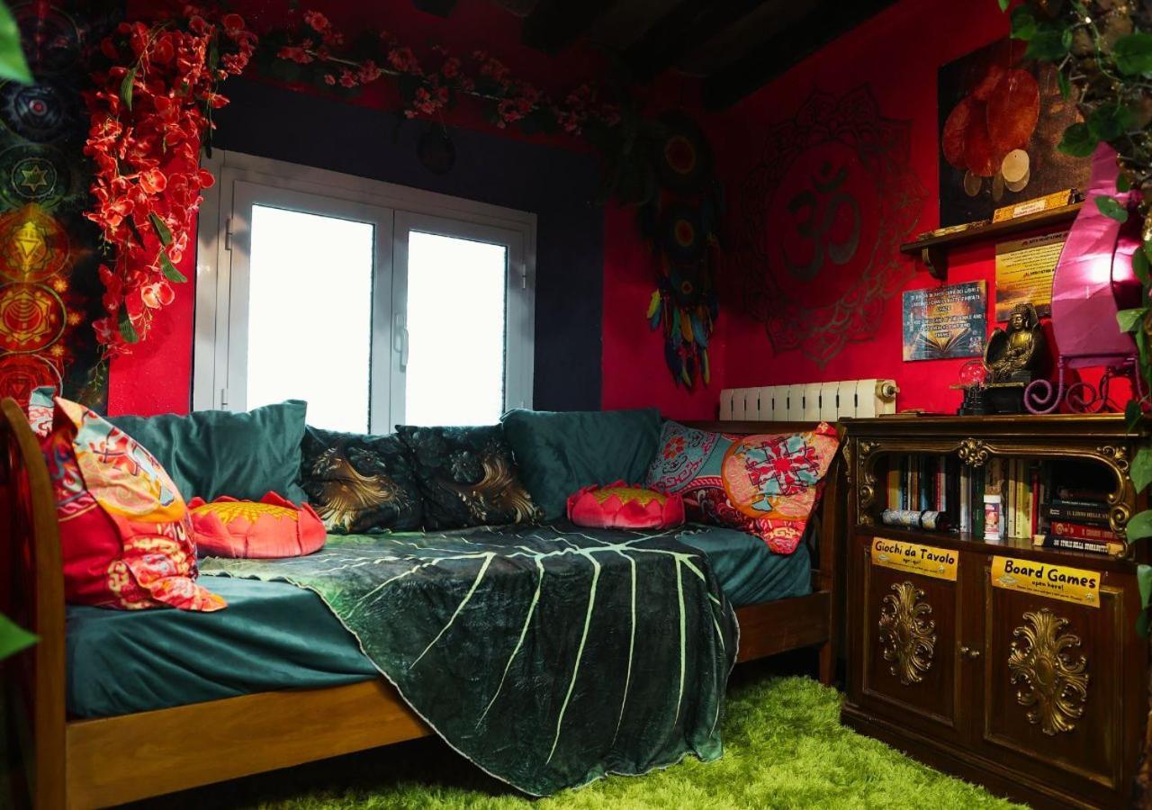 La Casa Di Strega Euphoria - Casa Vacanza Tra Arte E Magia Viterbo Exterior foto